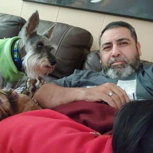 Meet your Posher, Bruce